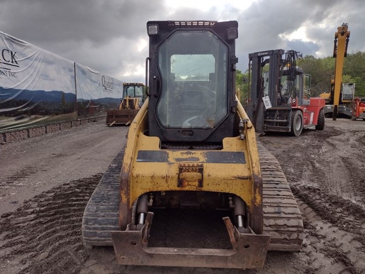 caterpillar-277b-image-2