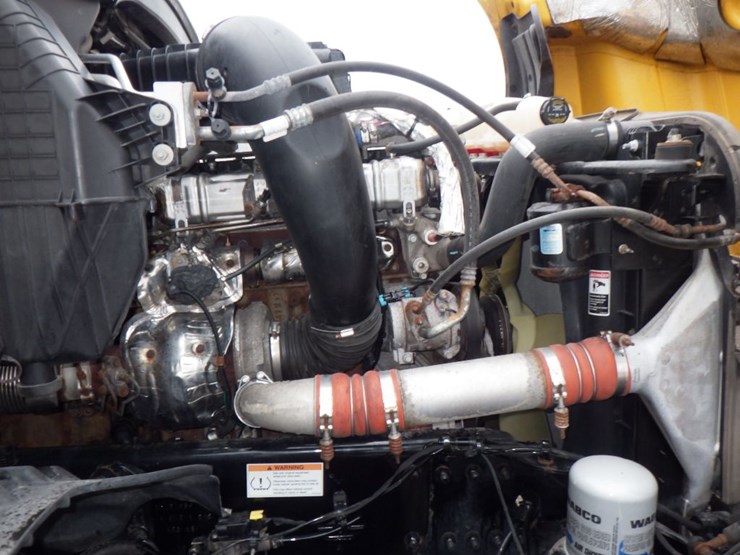2022-freightliner-cascadia-126-image-27