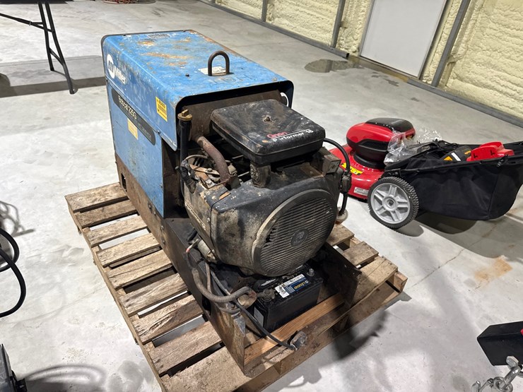 miller-bobcat-225g-image-4