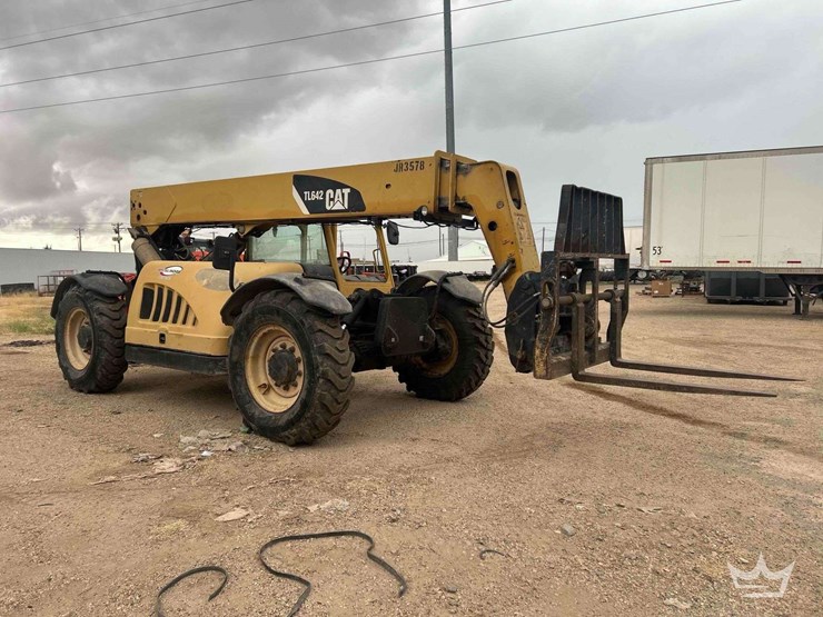 caterpillar-tl642-image-22