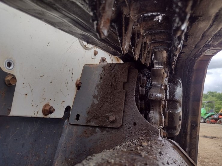 bobcat-t595-image-17