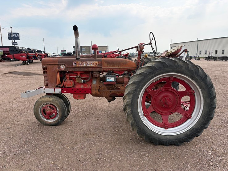 1948-ihc-farmall-h-tractor-image-7