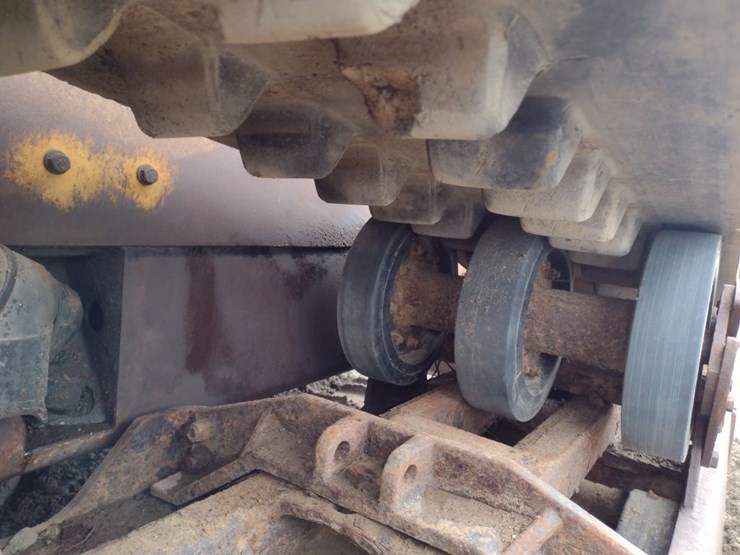 caterpillar-277b-image-24