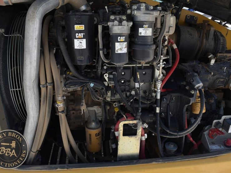 2018-caterpillar-tl1255d-image-30