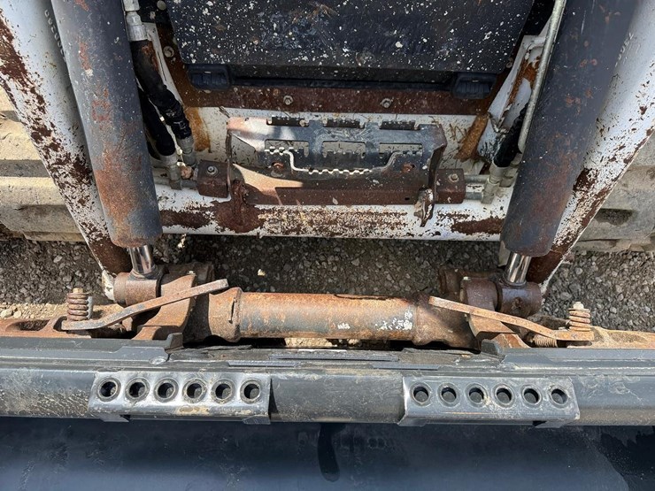 2020-bobcat-t76-image-10