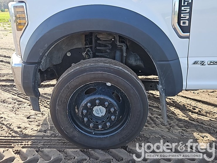 2018-ford-f550-image-11