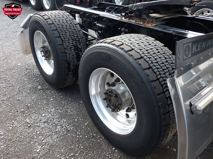 2024-kenworth-t680-image-4