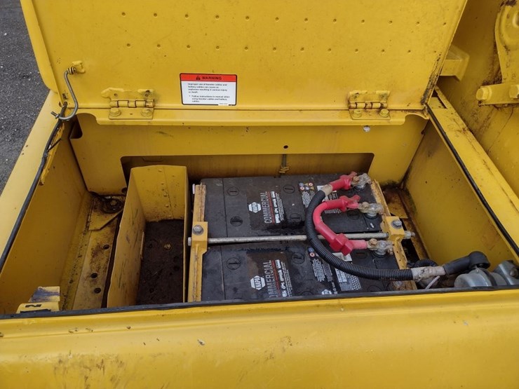 komatsu-pc350-lc-8-image-35