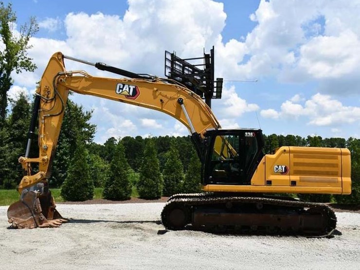 2020-caterpillar-336-image-1