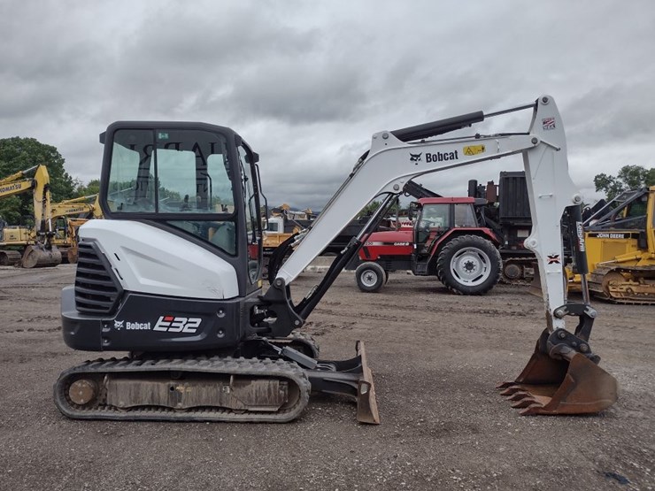 bobcat-e32i-image-3