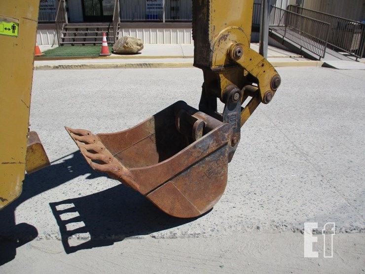 2010-caterpillar-420e-image-22