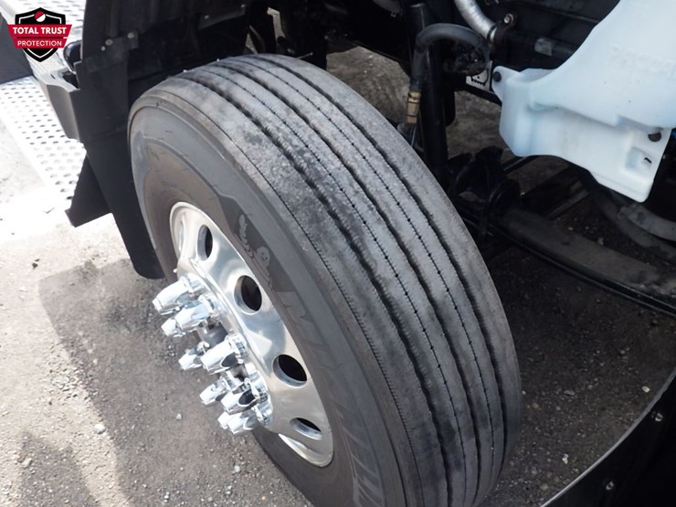 2024-kenworth-t680-image-25
