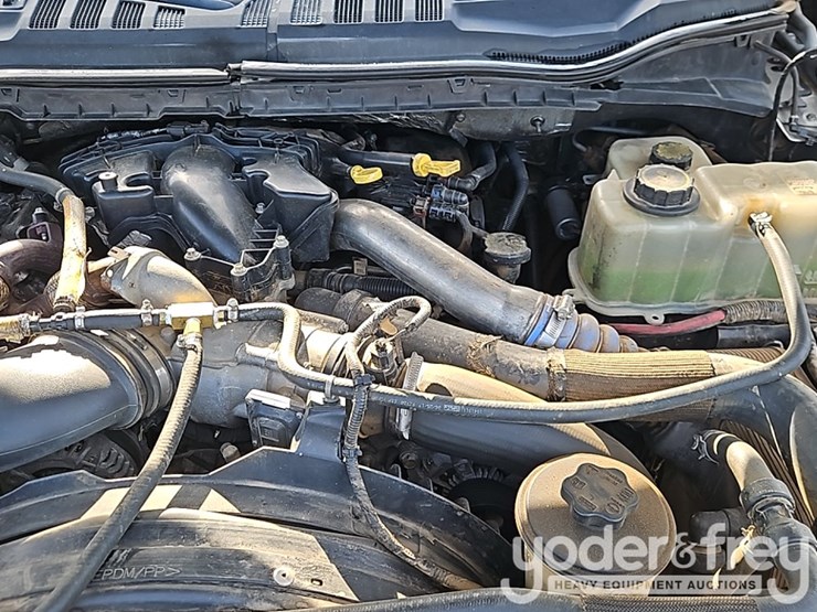 2017-ford-f550-image-17