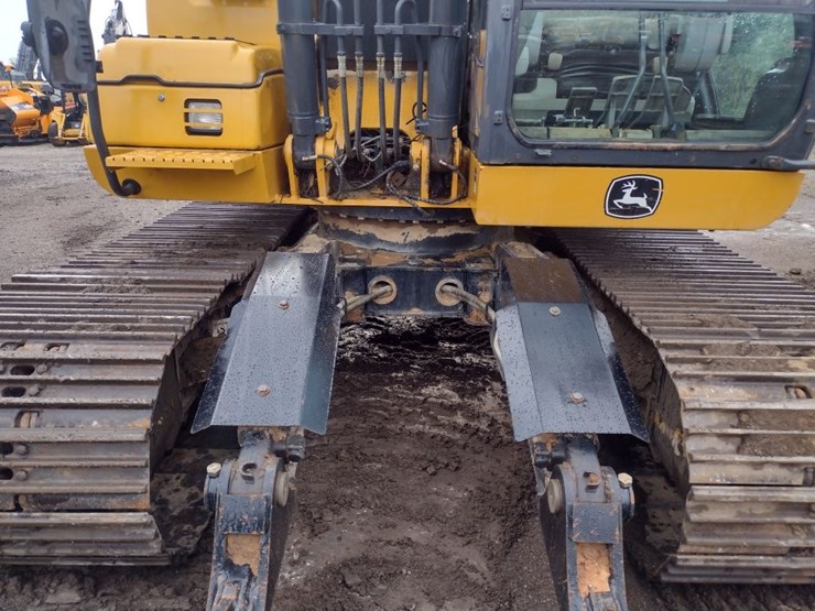 john-deere-15-image-22