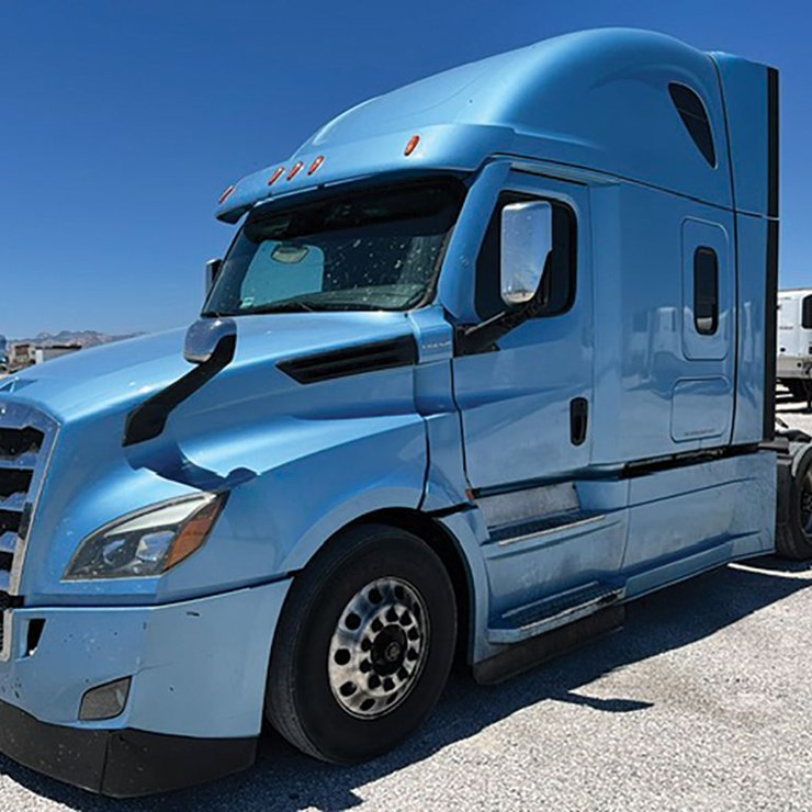 2021 FREIGHTLINER CASCADIA 126