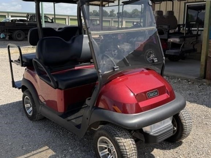 l3---club-cart-gas-golf-cart-image-4