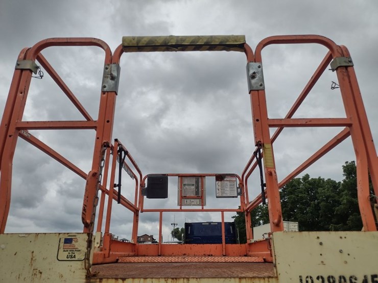 jlg-4069le-image-18