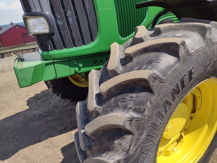 john-deere-7520-image-16