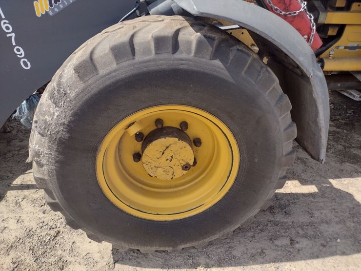 deere-324l-image-16