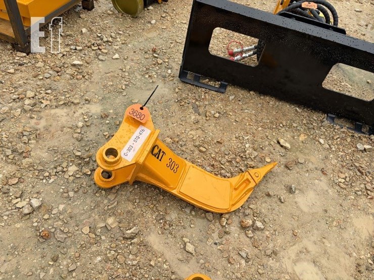 caterpillar-303-image-2