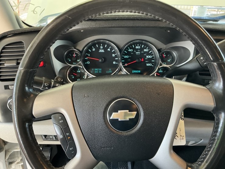 2010-chevrolet-silverado-1500-image-16