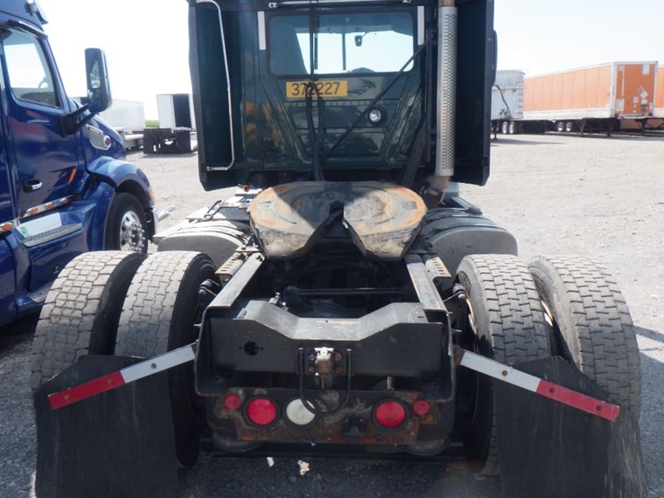 2018-mack-ch612-image-6