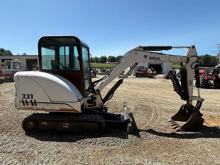2001-bobcat-331-image-5