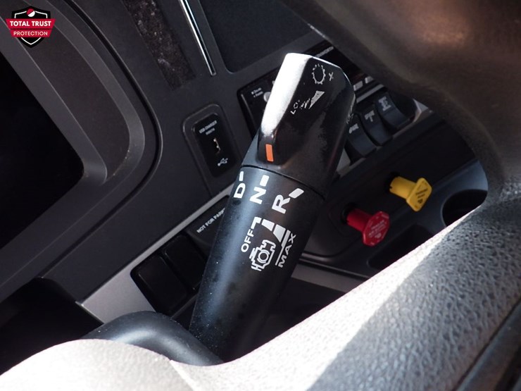 2024-kenworth-t680-image-22