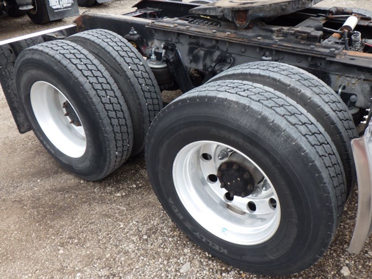 1997-kenworth-w900l-image-12