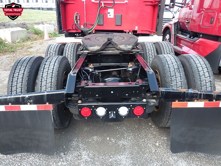 2024-kenworth-t680-image-11