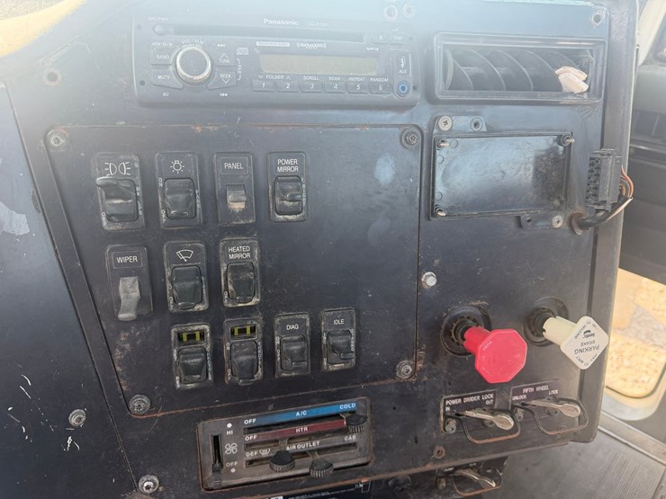 2000-international-9100-image-72