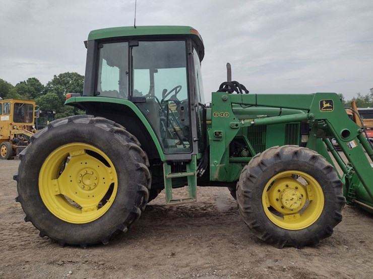 john-deere-6300-image-23