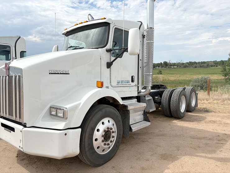 2006-kenworth-t800-image-2