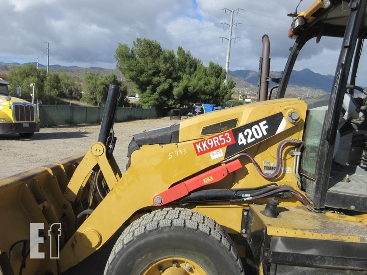 2013-caterpillar-420f-image-28