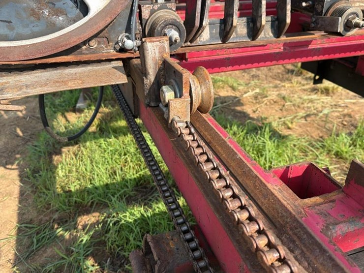 2007-john-deere-3320-image-16