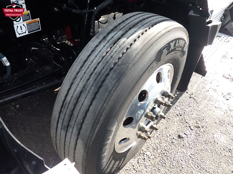 2024-kenworth-t680-image-22