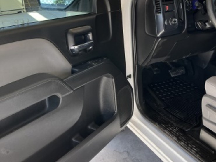 2014-chevrolet-silverado-1500-image-24
