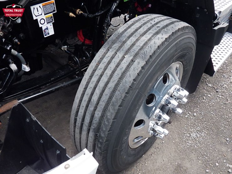 2024-kenworth-t680-image-17