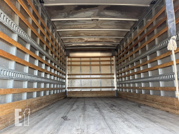 2018-hino-195-image-37