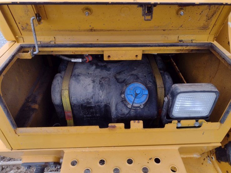 deere-380g-lc-image-35