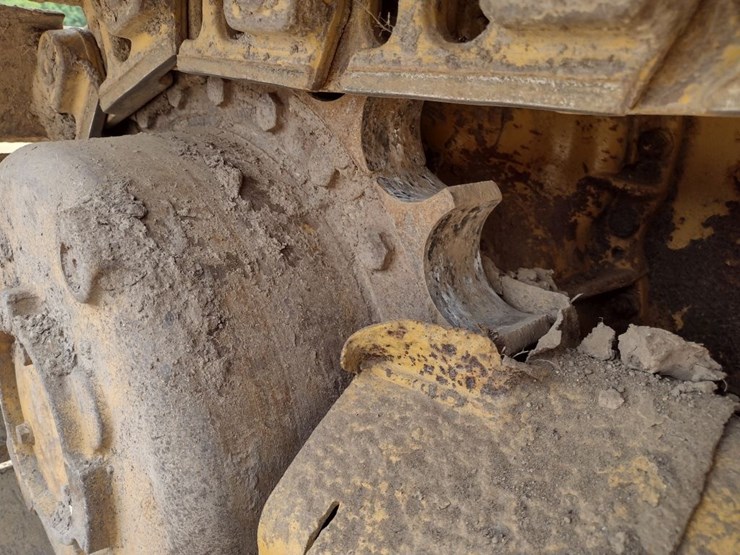 caterpillar-d5g-xl-image-27