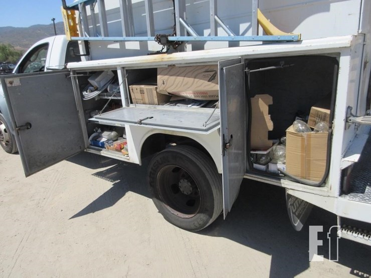 2010-dodge-ram-4500-image-14