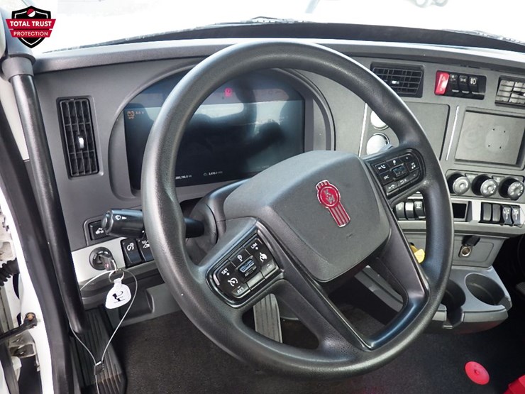 2024-kenworth-t680-image-18