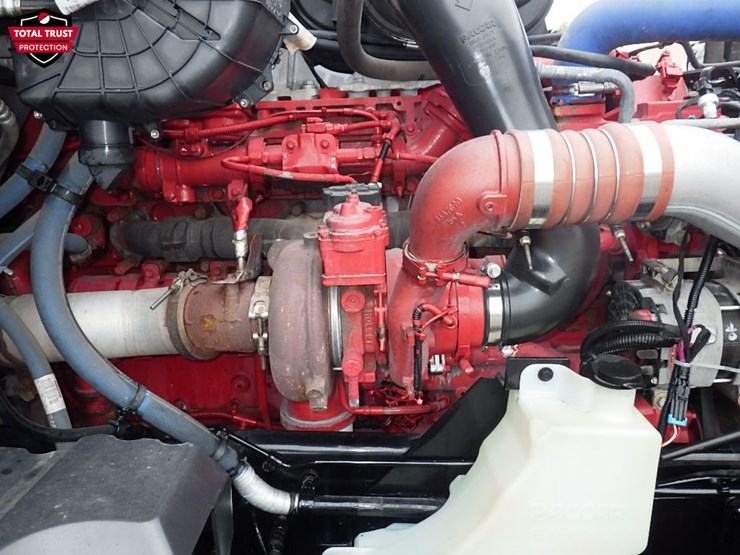 2023-kenworth-t680-image-32