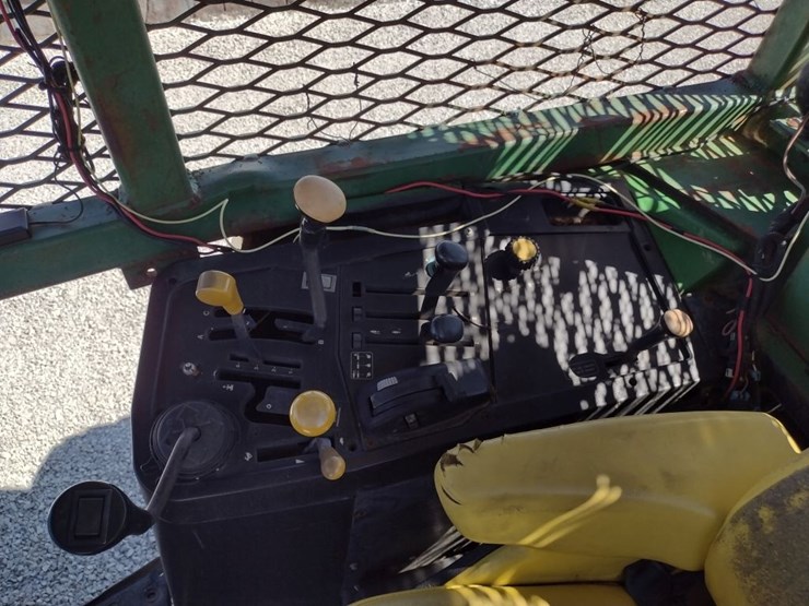 john-deere-7210-image-10