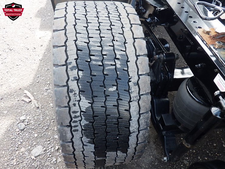 2024-kenworth-t680-image-16
