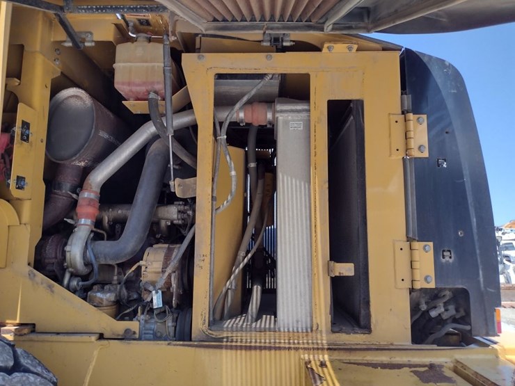 caterpillar-it28g-image-21