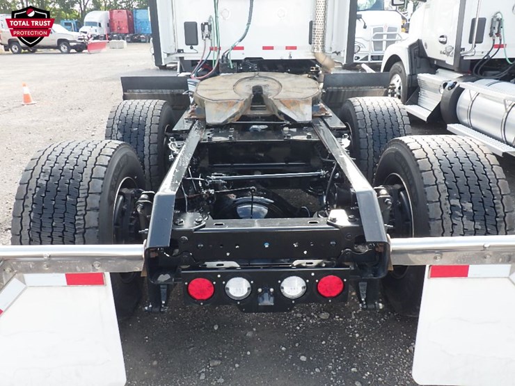 2024-kenworth-t680-image-9