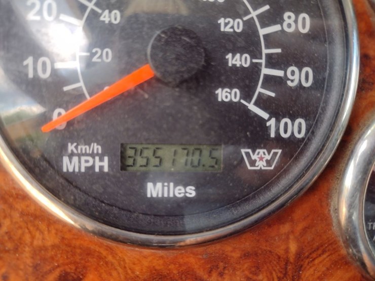 western-star-4900-image-6