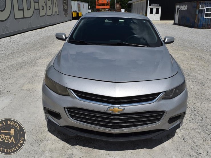 2018-chevrolet-malibu-46449-image-8